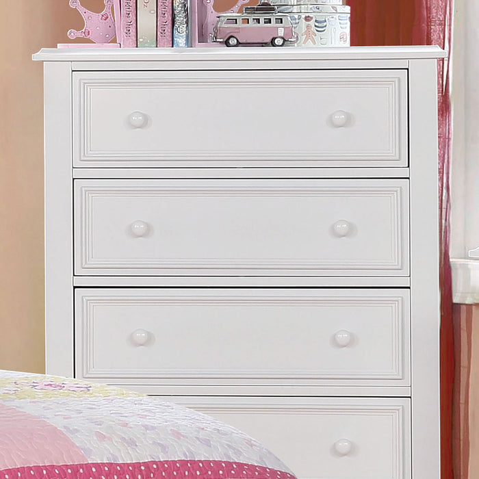 Ben Traditional 5-Drawer Chest in White